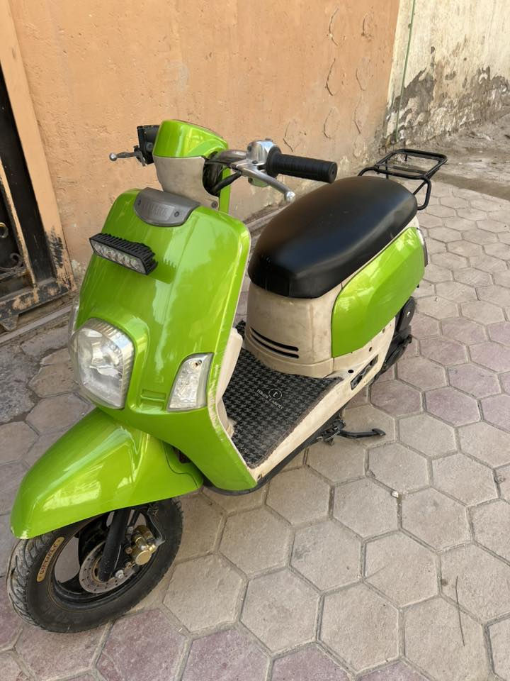 السلام عليكم دراجه ماكس بوليسي بوشه 49 للبيع الدراجه نضيفه وكلها شغاله كامله اشاير لايت بك لايت دشبول كله شغال السعر450 وبيها مجال مكاني كربلاء حي العباس شراي تصل ***********
