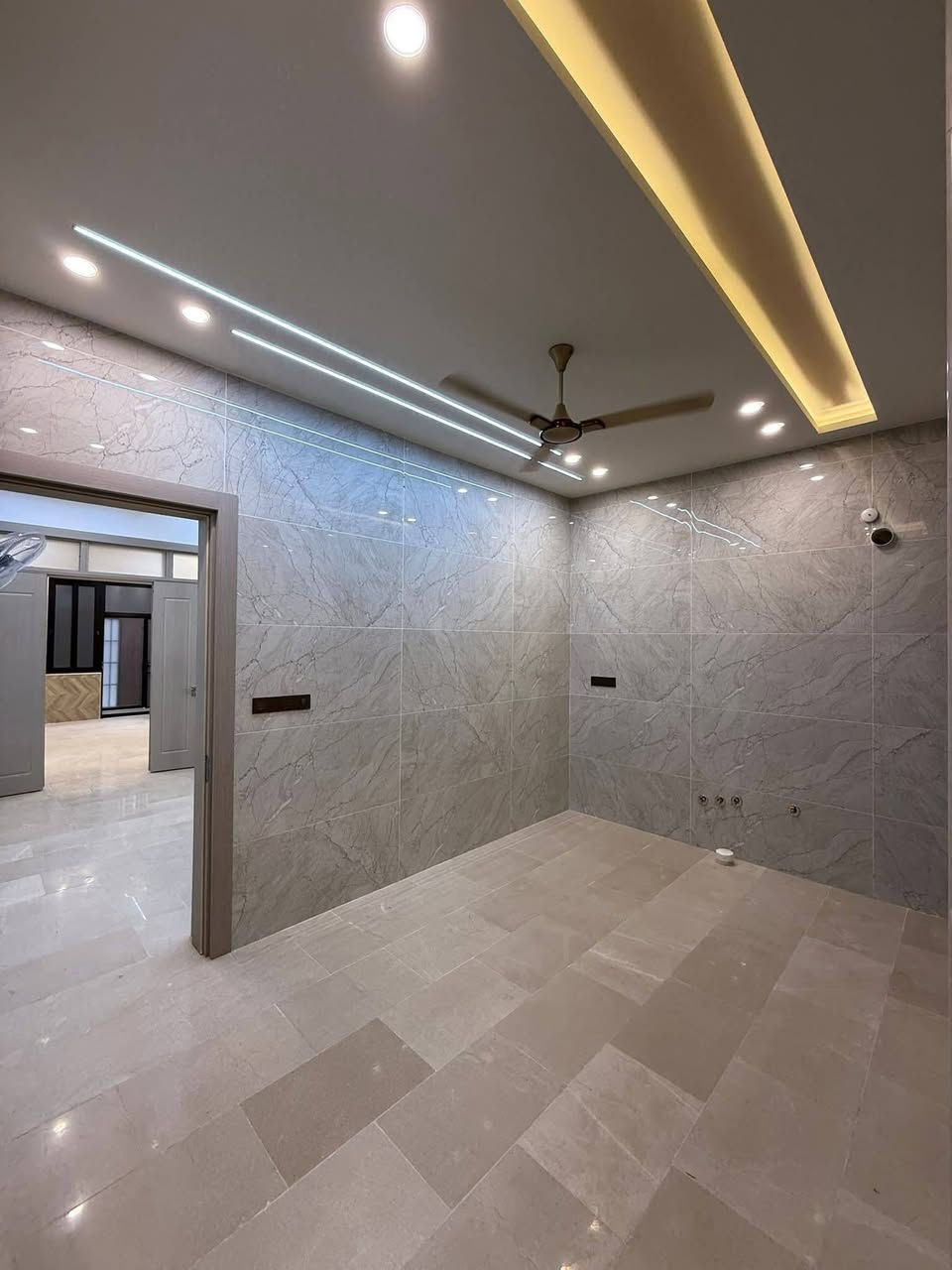 السلام عليكم 
خلفه سيراميك بورسلين مرمر
جداري وارضي
عمل درجى اولى
عملي #النجف #الكوفه
رقم واتساب فقط ***********
