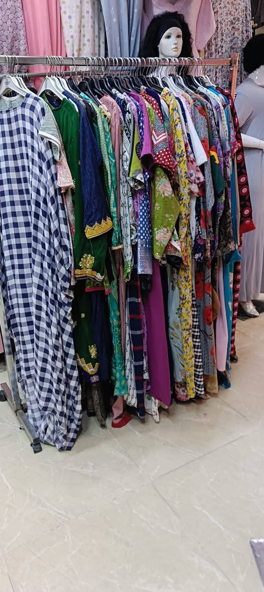 عروضات جديدة وبضاعة جديده ب مجمع أشرف العبيدي 
وصول وجبة جديدة 🙋 دشداشة نسائي 👘 👗
قماش 👈 كودري وكشمير وفانيرة
يتوفر جميع الوان 🌈 والأحجام والموديلات 👉 
بعرض خاص وبلاش بس ب 👈 3 آلاف دينار فقط 🔥 
عنوان المجمع سوق الميثاق مجاور خياط البزاز قبل نهاية 
يفتح المجمع الساعة 10 صباحا والي الساعة 12 مساء 
🌹🌹🌹🌹حجز وتوصيل لايوجد 🌹🌹🌹🌹
سعر القطعة ب 3000 الاف دينار فقط يابلاش 🏃


**إذا كنت صاحب هذا الإعلان وتريد حذفه لأي سبب، رجاءا أرسل رسالة إلى الدعم الفني**