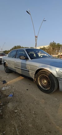 BMW/---الحجم /728خفاش بيهة مكينة فيفيتي نضيفة حدادة جديدة صدرهة بل باك...