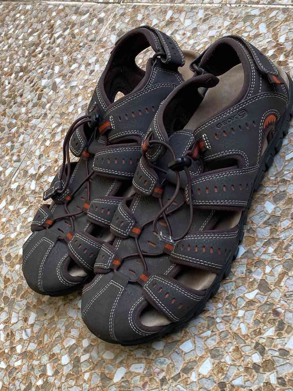 Sandal- geox  🇮🇹 size 44- orginall 100/100

سەندل مارکەی جیۆکسی ئیتالی بەکار نەهاتوو سایزی ٤٤

 صندل ماركة جيوكس ايطالى اورجنال غير مستخدم قياس ٤٤


**إذا كنت صاحب هذا الإعلان وتريد حذفه لأي سبب، رجاءا أرسل رسالة إلى الدعم الفني**