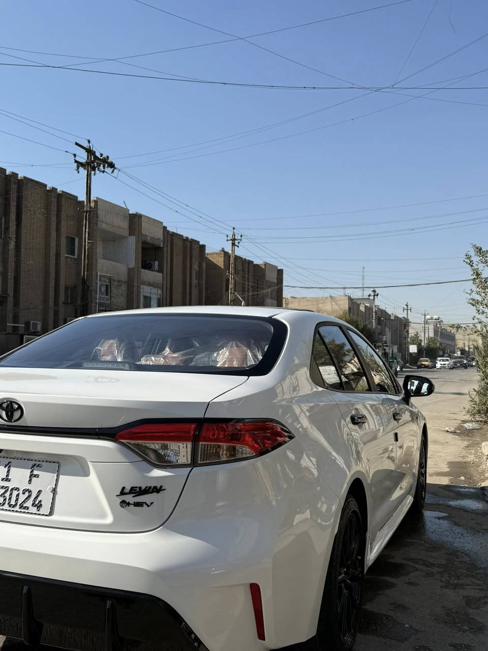 سلام عليكم كورلا هايبرد 2025 وارد صيني شكل امريكي ماشيه 2500
السياره S بلاك ادشن داخل بيجي 
فول مواصفات
مكفوله كفاله عامله من كلشي 
مكان السياره بغداد 
***********
