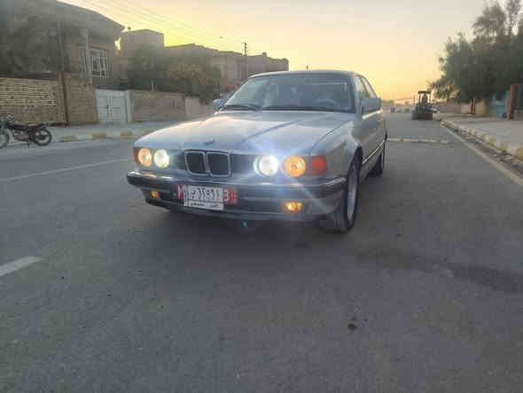 السلام عليكم بي ام حجم 735 موديل 1991 رقم انبار اسمي مشروع وطني سنويه لغايه ال 29 مكينه وكير فيفيتي حاويه  مكفولات سياره جاهزه من تخم تاير جديد حداديه خلفي امامي جدد تبريد ثلج ❄️ كهربايات كلها شغاله سياره مصبوغة عام للجماليه مكفوله من الضربه سياره مكفوله من الكص ونقل الجثه وكافه العيوب الشرعيه سياره جديده معنى الكلمه وجاهزه المكان واسط قضاء الحي السعر 55وبيها مجال
اتصال ***********
***********
