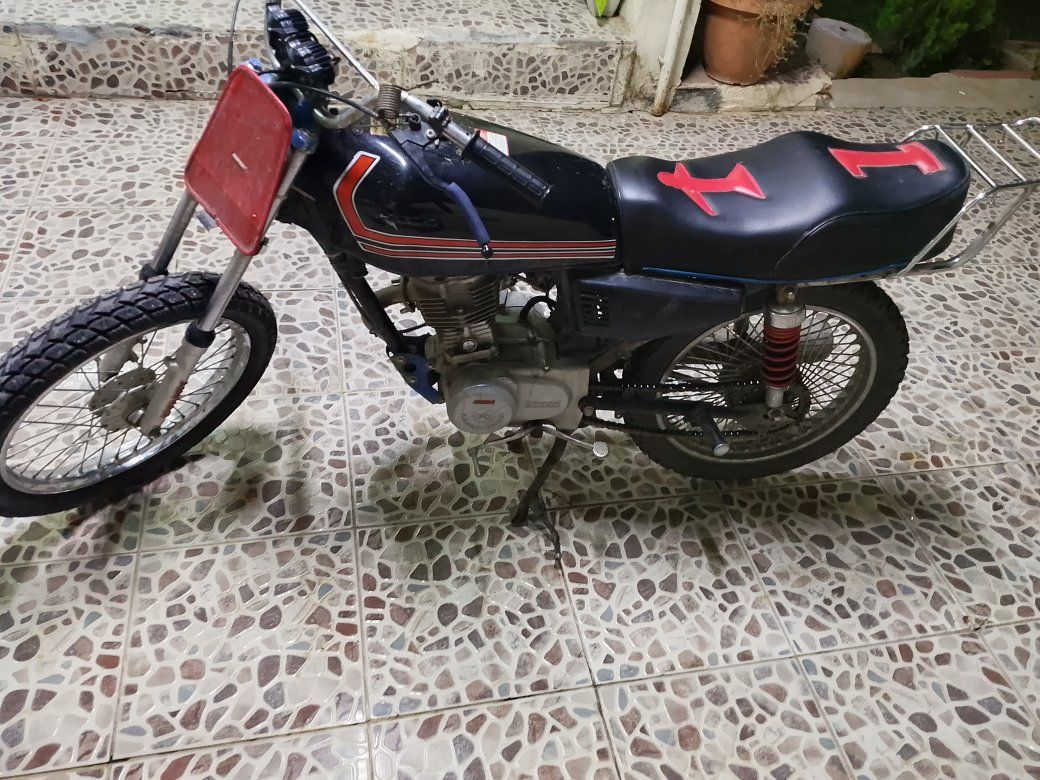 دراجه مكينة ارشا 
مكفوله مكينه وشاصي 
شرط مكينه صفر تاخذها بيدك وفحصها 
العنوان اربيل بحركه 
السعرها 250وبيها مجال بسيط 
واتساب. ***********
