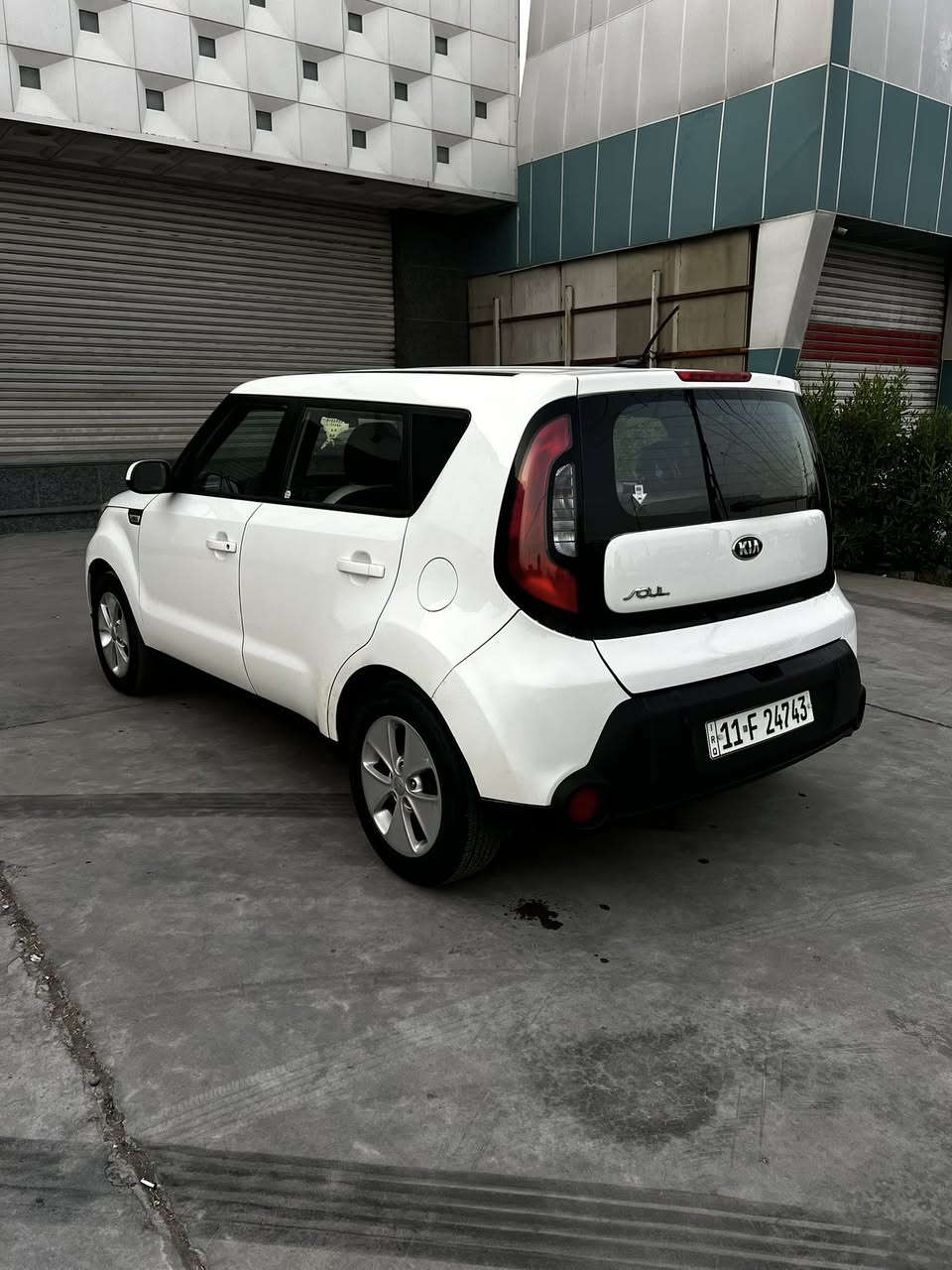 سلام عليكم صول 2016 وارد امريكي مكينة 1600 و كير ايتي حادثها بصيط موضح بصور بدون ارباك بدون دواخل ماشية 64 mi .  بغداد بسمي رقم نكليزي 
السيارة معتني بيها و جاهزة من كلشي بدون اي نقص نشأللة 
 السعر 110 وبيها مجال مكاني بغداد العبيدي
رقم الهاتف ***********
