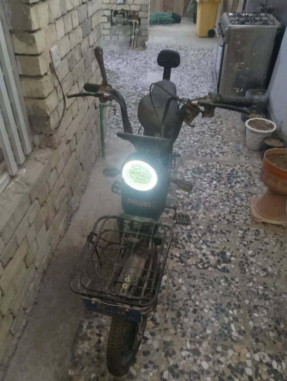 دراجة شحن على الشغل للبيع الس١٢٠ الف بس شويه تفقد شحن


**إذا كنت صاحب هذا الإعلان وتريد حذفه لأي سبب، رجاءا أرسل رسالة إلى الدعم الفني**
