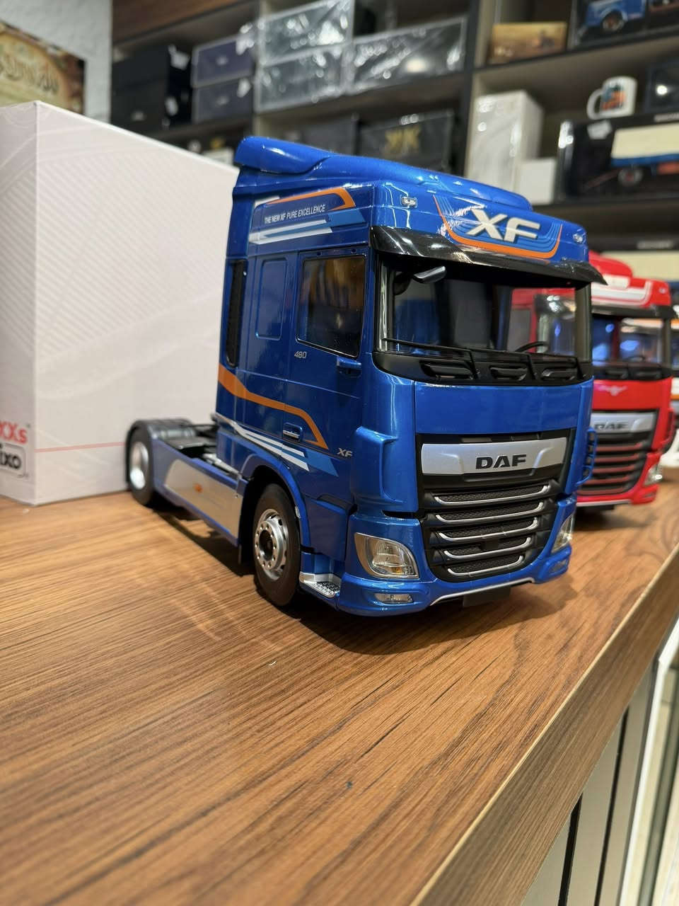 🟥🟥🟥DAF🟥🟥🟥
♦️♦️♦️1/18♦️♦️♦️
       💙❤️🤍🖤🩵 
🇮🇶گەیاندن بەردەستە🇮🇶
🚛یوجد توصیل کل محافظات عراق🇮🇶


**إذا كنت صاحب هذا الإعلان وتريد حذفه لأي سبب، رجاءا أرسل رسالة إلى الدعم الفني**