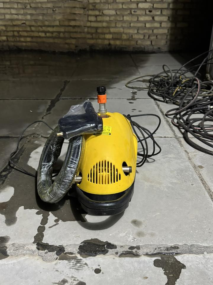 سلام عليكم عندي فارة غسل ‏ماطر ‏ ‏ يراسلني فقط واتساب *********** ‏السعره 75 يوجد توصيل كل المحافظا
