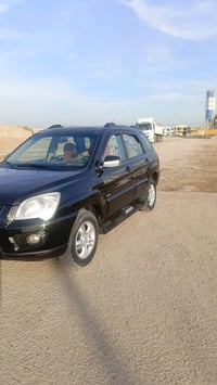 كياه سبورتج اللبيع2006محرك2700كير محرك مكفول بيها بس بنيد مصلح سعر ٨٠و...