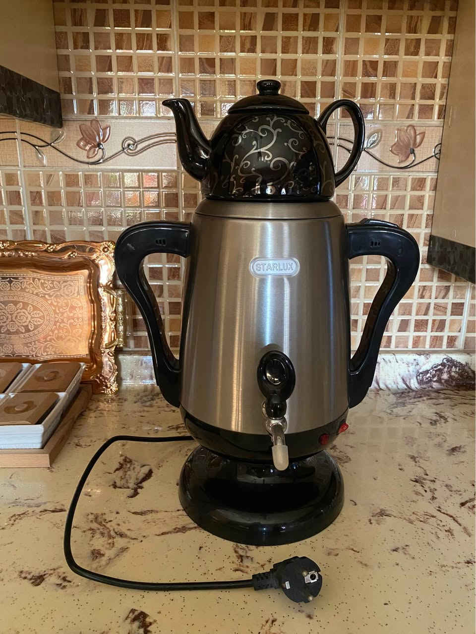 غراض للبيع
عصارة فواكه ماركة silver crest الاصلية مستخدم مرة واحدة فقط ، جديد ونظيف جداً اشتريتة ب٦٥ ابيعة ب٥٠
قوري شاي كهربائي ب٣٥ 
جهاز كريب ويصير بي بيتزا ومعجنات ايضاً ب٣٥ 
الغراض كلها جديدة ومابيها اي عيب
مكاني كركوك حي الاسرى والمفقودين كركوك, العراق


**إذا كنت صاحب هذا الإعلان وتريد حذفه لأي سبب، رجاءا أرسل رسالة إلى الدعم الفني**