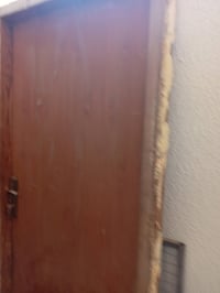 باب خشب • مستعمل • ٦٠سم