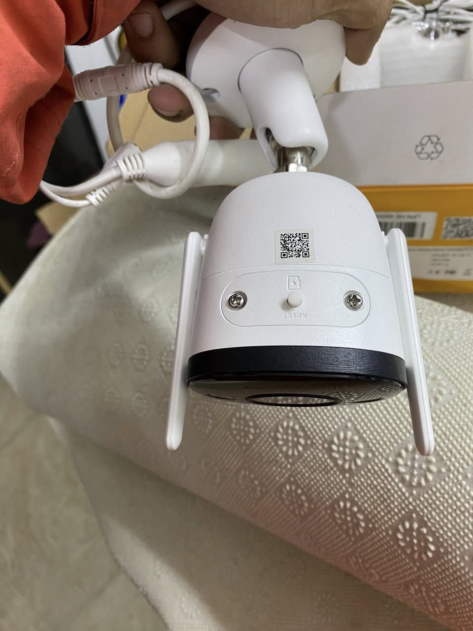 السلام عليكم 
كامره ايمو واي فاي  (imou) 4mp|2k  زاويه 3.6 حديد
مامقفوله وجديده شغاله ميه بالميه 
السعر ٤٠ قفل الشراي يتفضل خاص او يخابر 
*********** موجود واتساب همين
