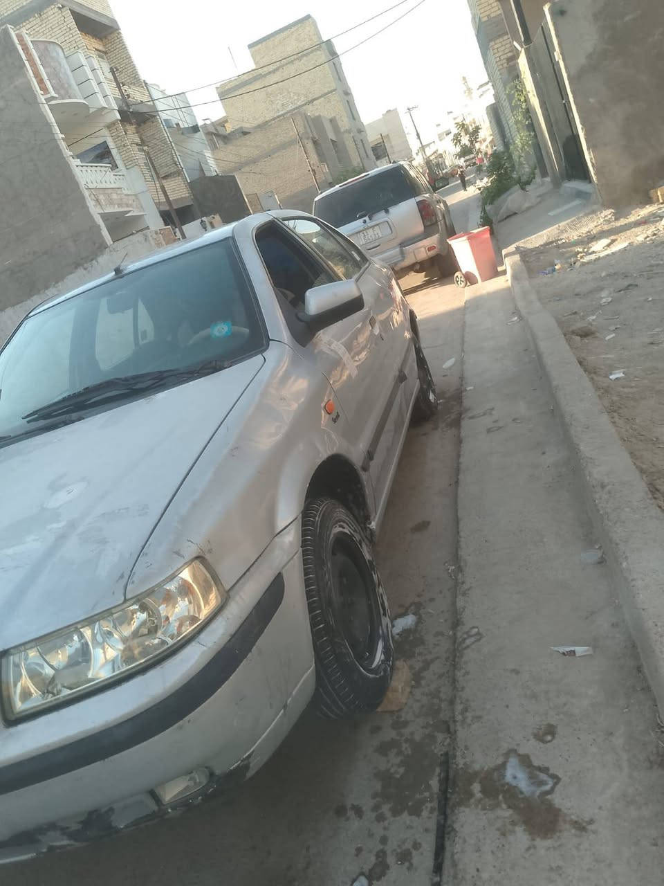 سلام عليكم عندي سمند لل بيع 
نضيفة سيارة كشر  نضيف 
مكينة فرنسي جديدة. 
رقم سيارة بغداد 
مكان بغداد 
سعر 31بيهة مجال 
***********
***********
مكلف في النشر
