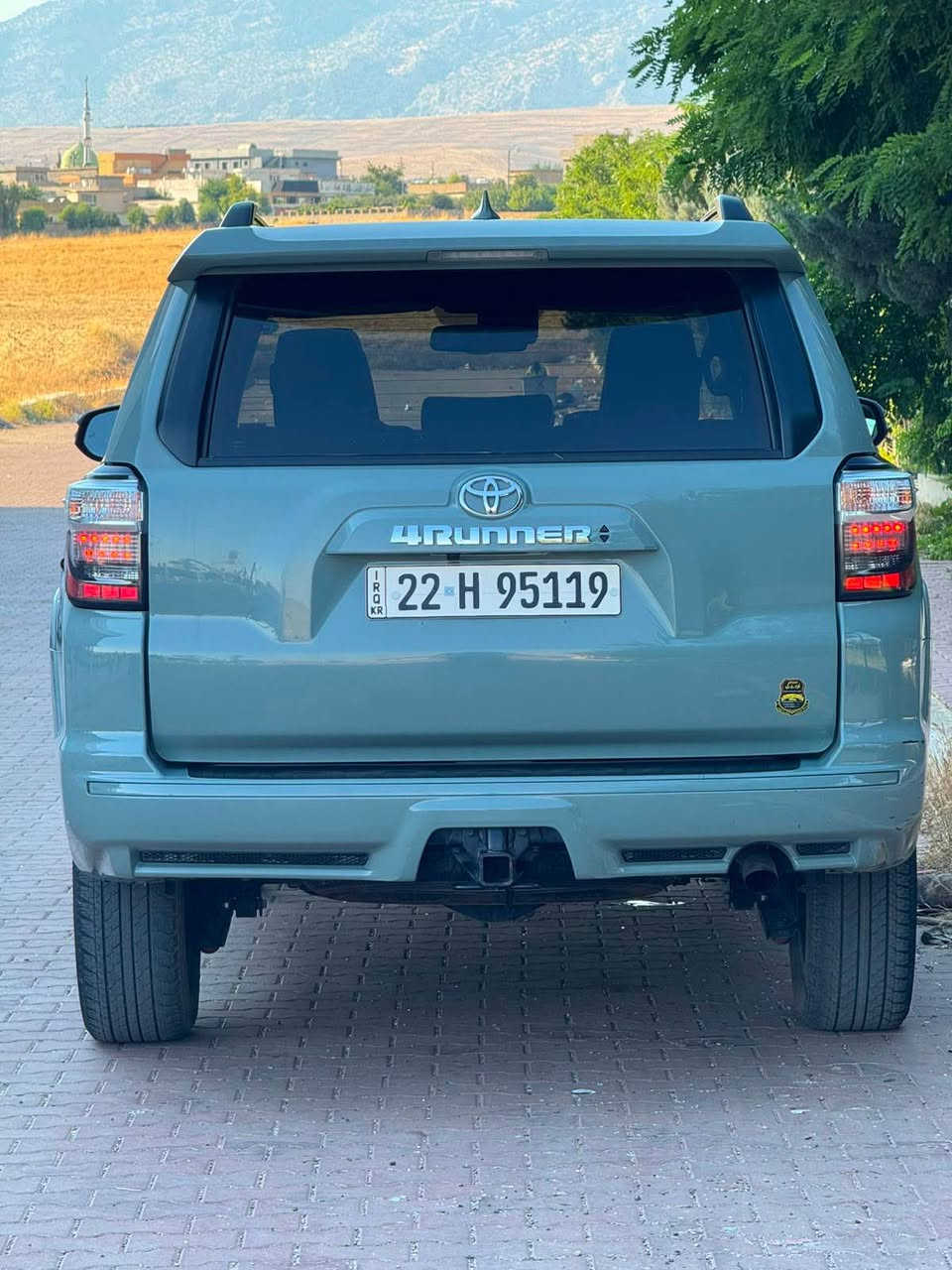 ماشاءالله 
موديل 2022
لون مميزه 
TOYOTA  4RUNNER 🔥 
TRD Sport ⚽️ 🏃🏼Model 2022✍️
~ تويوتا 4 رنر  تي ار دي سبورت 
~ وارد أمريكا  
~ محرك 6 سلندر 
~موصفات فول ماعدا فتحة 
~ بصمة 
~  فور ويل4*4💪🏾
~أربع كاميرات 360 درجة 
~ شاشة كبير  كاميرة دوار 
~ كاميرة خلفية 
~ داخل أسود ملكية 
~ تغليف دوشمه اصلية 
~ رادار أمامي و جانبيه 
~ كشن أمامي كهربائية 
~ كشن جلد 
~ لايتات عدسة زينونة بيلاي 
~تحديد سرعة 
~ حجم تايرات 20 
~ ماشي 60 الف ميل 
~ سيارة بند صبغ بدون داخليه 
~ شبر جملغ تعديل بارد 
~سيارة مرقمة جاهزة بسمي تحويل أو وكالة مباشرة 
~ ايرباك سترن رجع بيلاي سيسته م 
~ رقم شانسي و صورة ضرر موجود في المنشور 
~ سعر ( 320 )💰دولار بيها مجال 🤏
~ مكان عقرة معرض كوره ك 
 واتساب 📞***********  
أخوكم سورداش الهركي *********** دهوك, العراق
