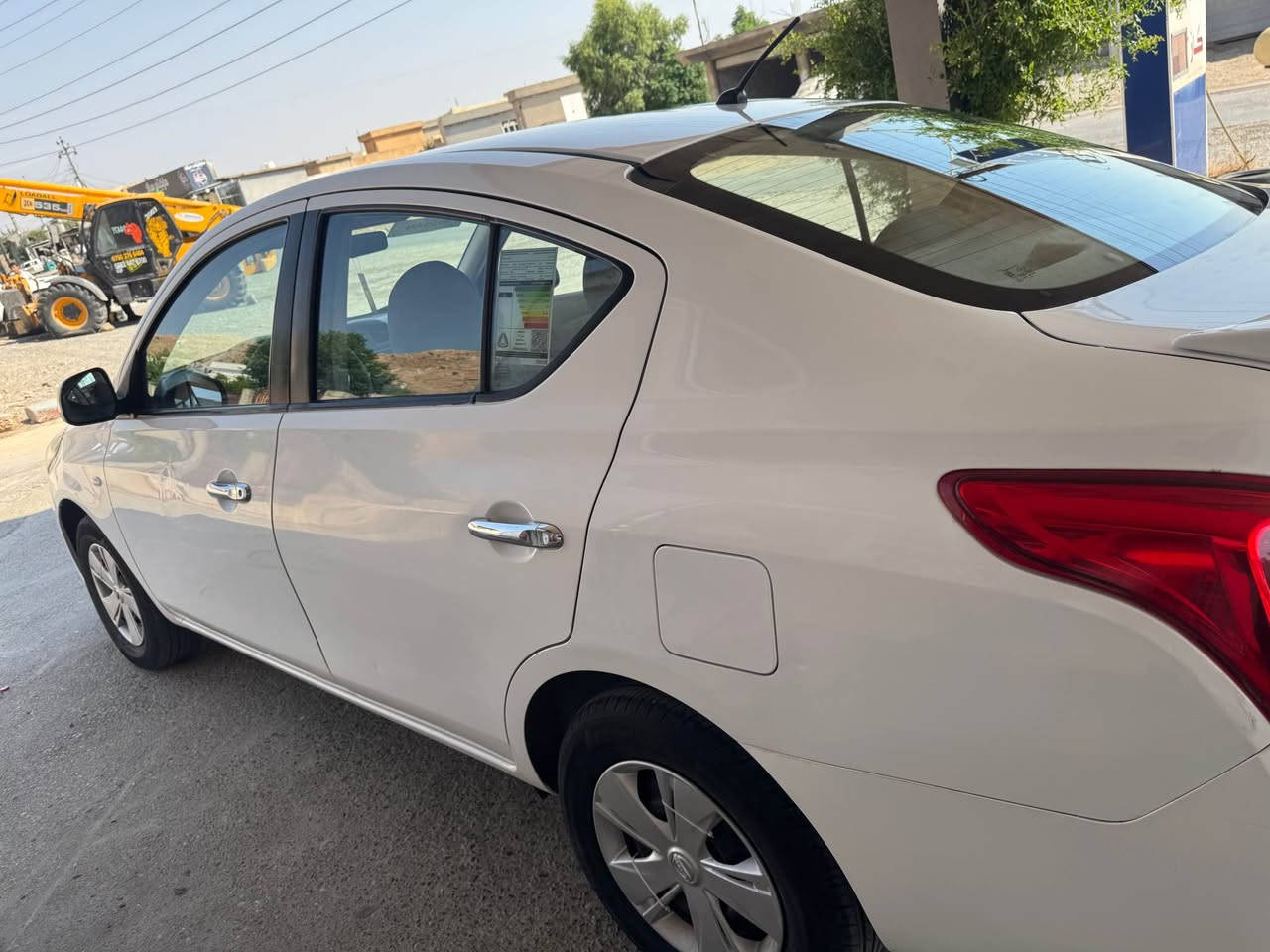 نیسان لاکشمی بای ٢٠١٩یک دەرگای سبوخ بئ دەحم بئ ژۆرئ ١١٦هەزار حەقیقی رۆشتوە گیرومەکینە بەشەرت رەقەم و سەنەوی بەسەرچوە تحویل خرامە بەشەرت سحر٩٣مەجال کەم ***********/*********** شقلاوة, أربيل
