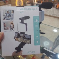 استاند موبايل • اضاءة • مايك