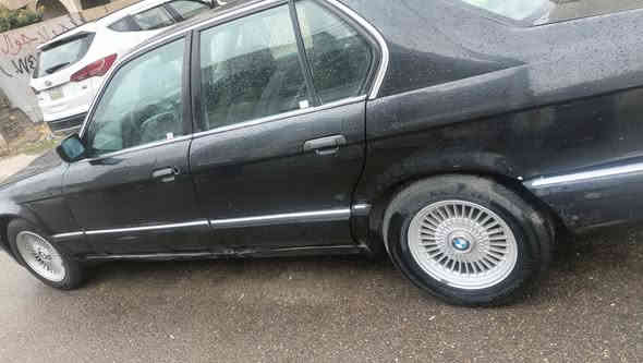 سلام عليكم بيم مديل 92 حجمها 730 سياره بدون خياسيات ولا دكه جاكوج يحتاح بس كشنات تحويل ثاني يوم سياره بطاين جدد صدر مكينه كير مقفول تخم تاير جديد رقم بغداد سنويه 28 عنوان حي جهاد *********** سعر 38
