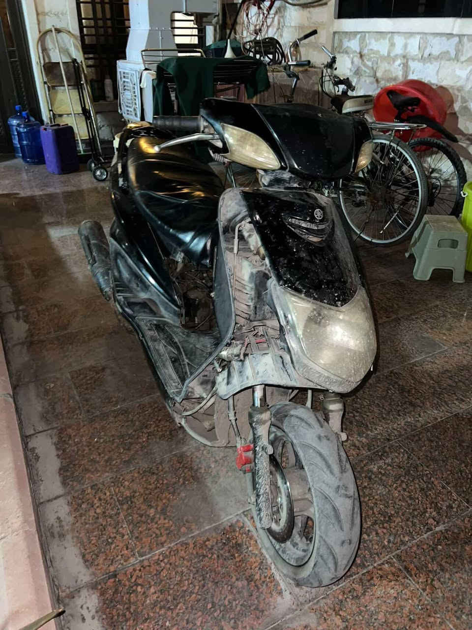 سلام عليكم دراجه سكنس نثيه للبيع
مواصفاته 

دراجه شلعه معدل

بوشه ٥٨ ونص 

مكينه تخبل 

سلف هندر شغال

عيوبه 

كفرات تعبانه

ابيعلك مكينه نضيفه مو شكل

يحتاجله كابريتر أو تنضفه عادي

دبل امامي يحتاجله دهن

وبعد ترتيبك تخبل تتطلع 

السعر :

٢٨٠ بيه مجال قليل للشراي فقط 

سبب البيع 

محتاج ومضطر للبيع 

المكان بغداد غزاليه 
رقمي *********** موجود فقط وتساب
