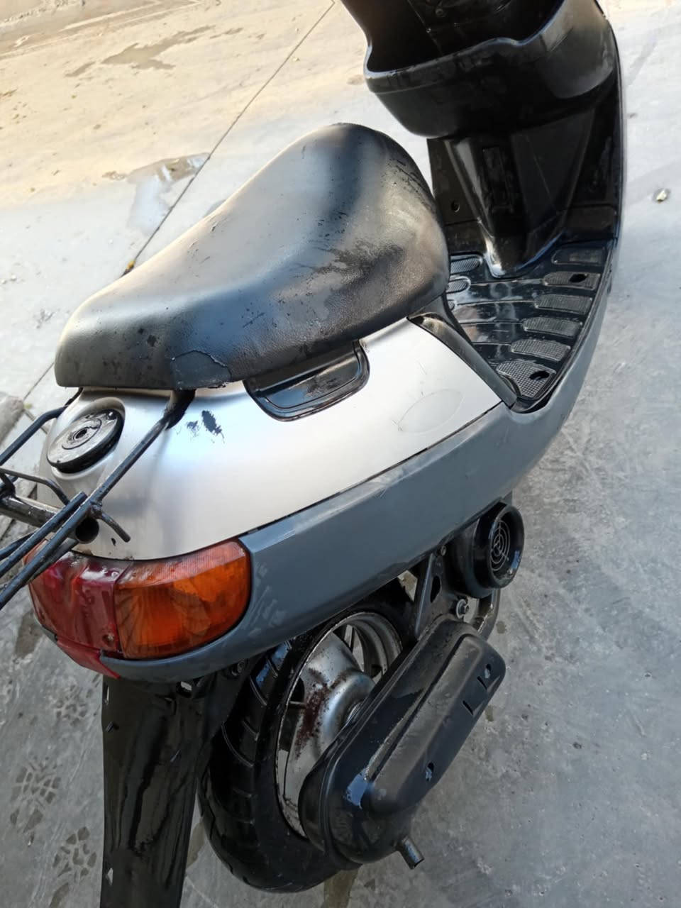 بوتين دبل سكريته محرك شرط مامفتوح سلف وايرمنيه شغاله
ونه مابي شرط السعر٢٩٠ بي مجال بصيط شراي تصل 
***********
