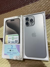 ١٥ برو ماكس ذاكره ٢٥٦ بطاريه ٨٥ تلفون جديد بعده بحاله وكاله ماستر سعره...