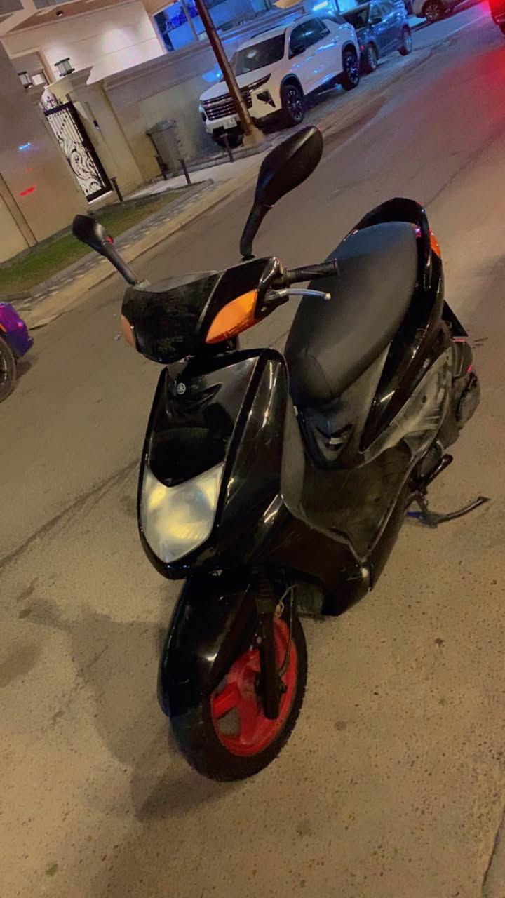 السلام عليكم :

سكنس ياماها سرعة 140 ياباني
دراجة وكالة برغي ممفتوح منها
العام نزلتها رمبة اوراق كاملة اصولية
اي نقص مابيها علا وضع الشركة
شرط تجيب وياك فيتر وتجي تفحص

السعر 650 الف 
مكاني شارع فلسطين
هذا رقمي *********** ( واتساب ) بغداد, العراق
