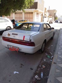 افيو • لون لؤلؤي