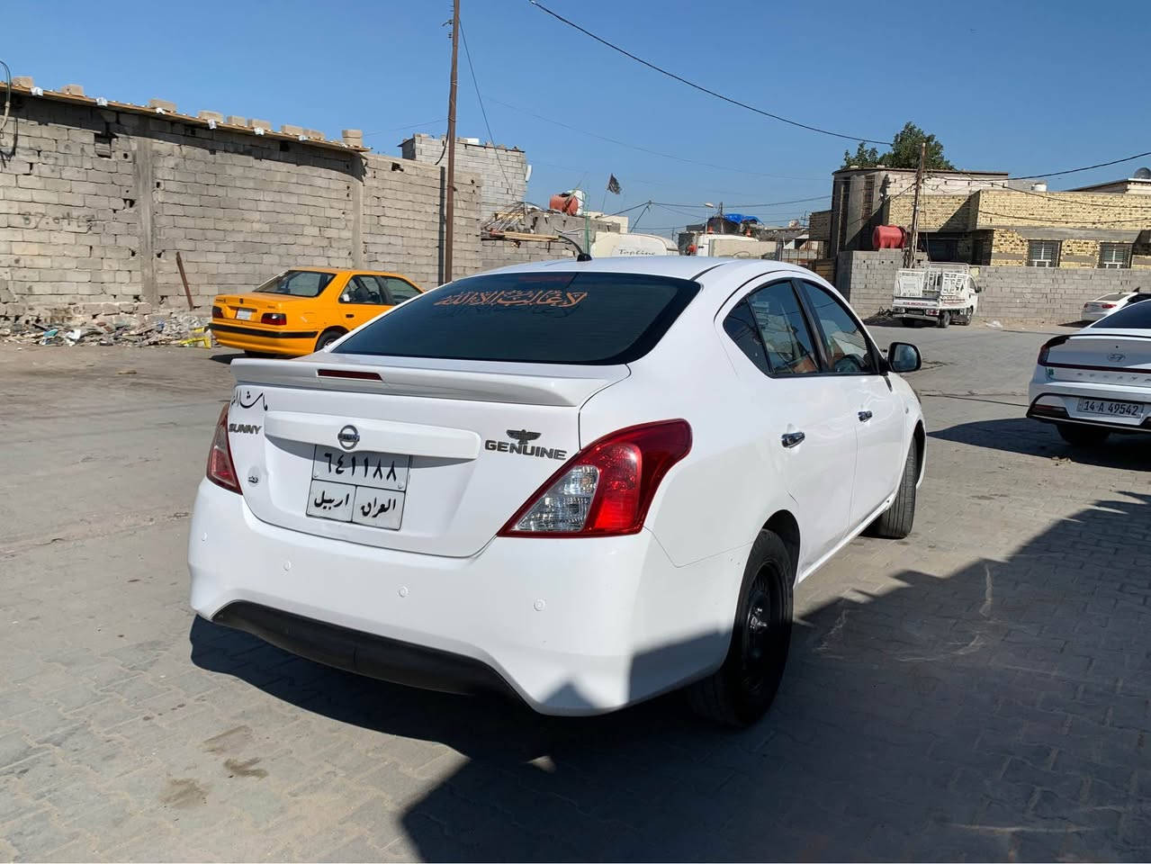 للبيع نيسان سني مديل 2020 رقم اربيل سنويه ما منتهيه بعد بيه - ماشيه 120 - تبريد حداديه تخم تاير كله مكفول - السياره بيه بارد شوي بالباب الخلفي عكس السايق وبيه جاملغ جهة اليمنه مبدل - مكاني البصره 
السعر 110 $ وبيه مجال 
الشراي يتصل - *********** البصرة, العراق
