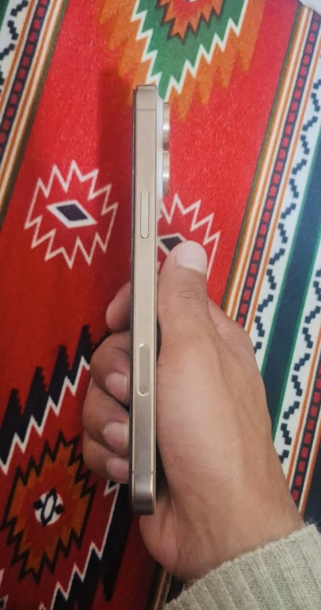 ايفون 16 برو ماكس شرق اوسط
ذاكره 256
🛑بطاريه 94
جهاز اصلي  وتر بروف. بدون ايي تبديل وضمان بشهر الخامس ينتهي  السعر 1350
  ***********
