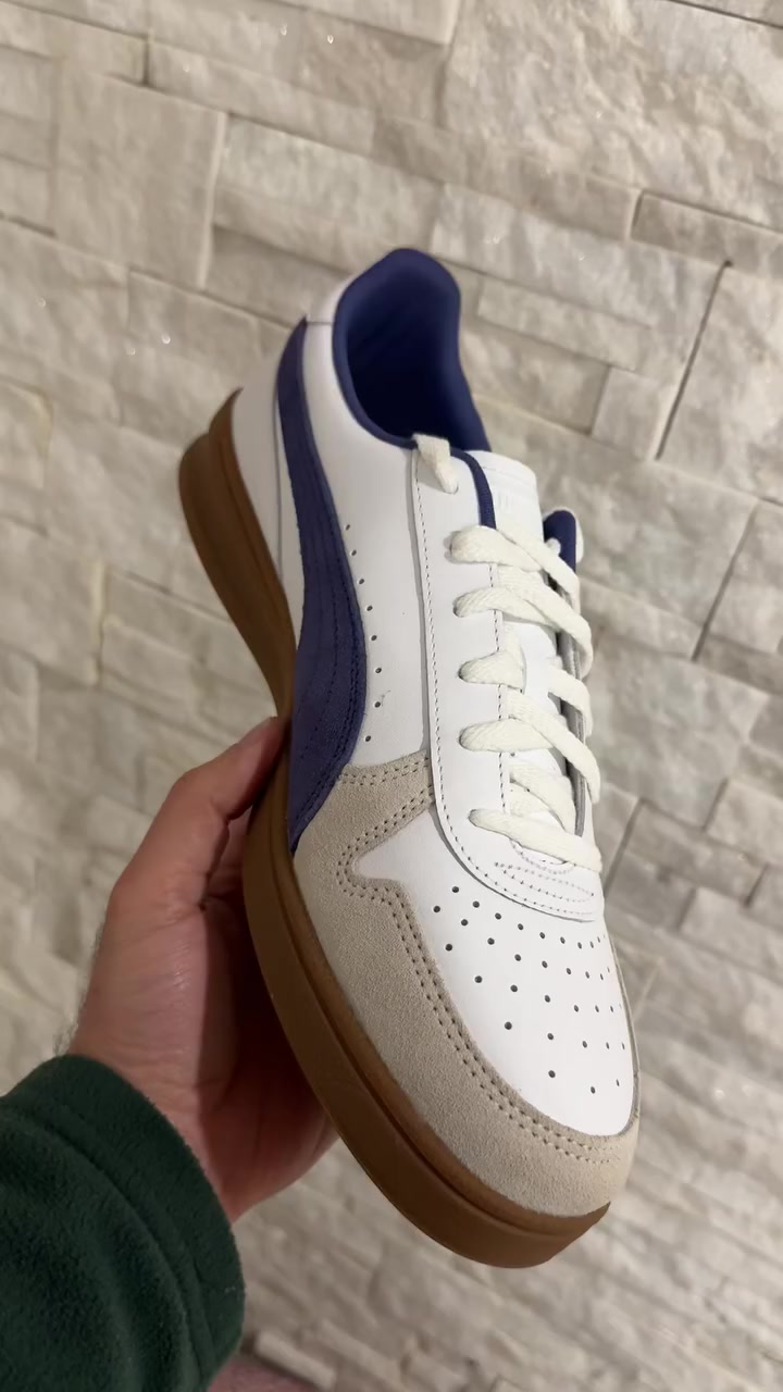 السلام عليكم
حذاء بومه اصلي حجم خاص كبير مذكوره التفاصيل كامله وهذا رابط الشراء السعر ٦٥ الف مع التوصيل 

https://us.puma.com/us/en/pd/indoor-sneakers/401360?search=true&swatch=06


**إذا كنت صاحب هذا الإعلان وتريد حذفه لأي سبب، رجاءا أرسل رسالة إلى الدعم الفني**