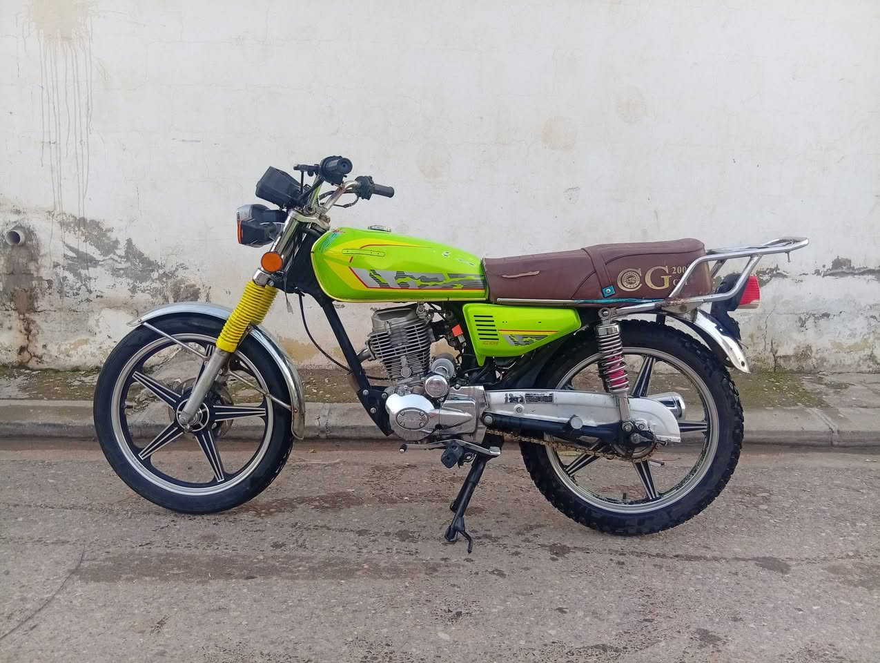 بارت عيتاني سوريه للبيع منفيس مكينه كبس كله شغال موديل 2020 سعر 375 ألف وبي مجال  شراي يتصل ***********
