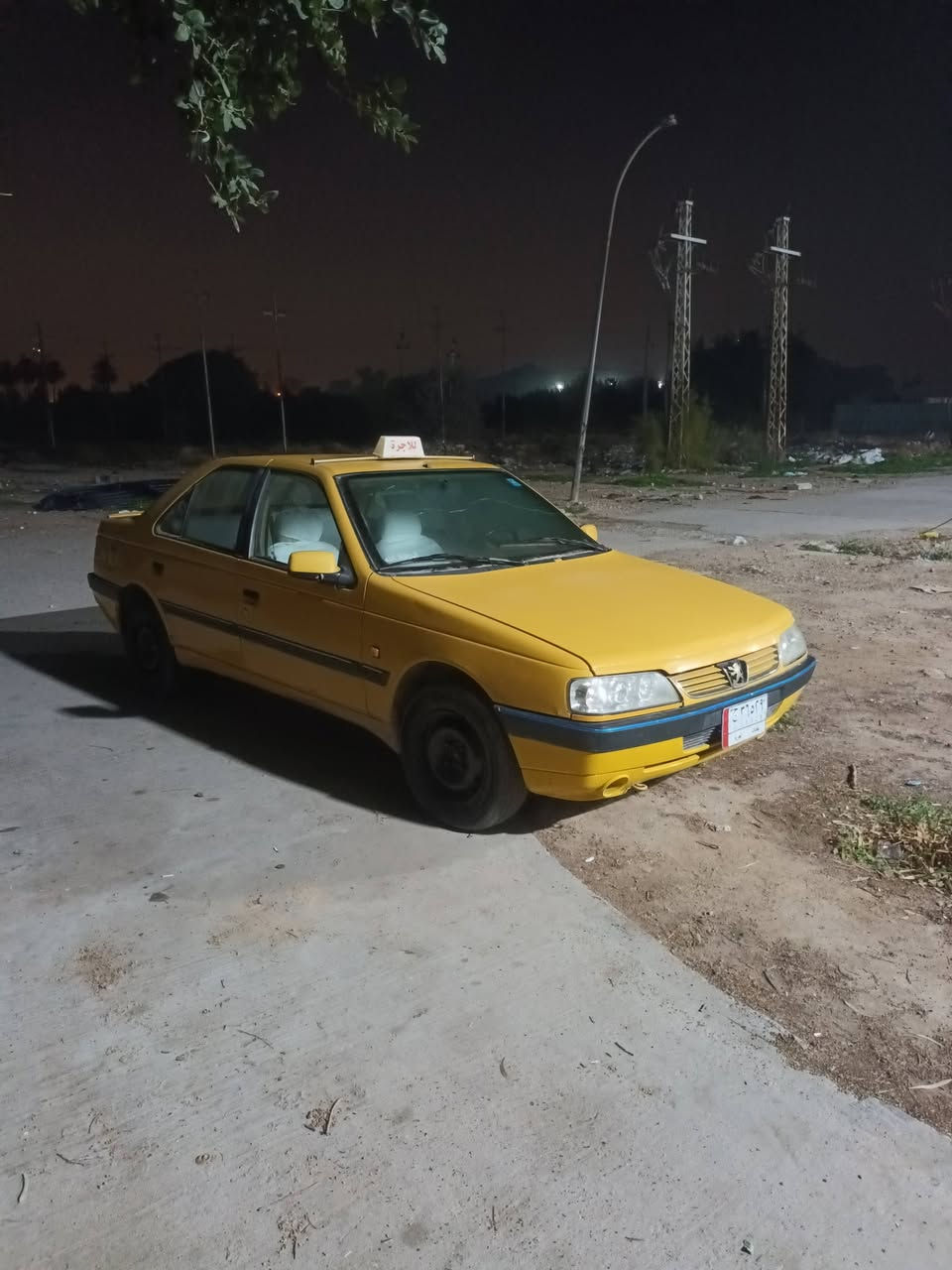 السلام عليكم عندي بيجو لميس موديل 15 نضيفه كولش جاهزه من كولشي تدفئ تبريد تخم تاير صدر جديد السعر 40 مكان الامين ***********
