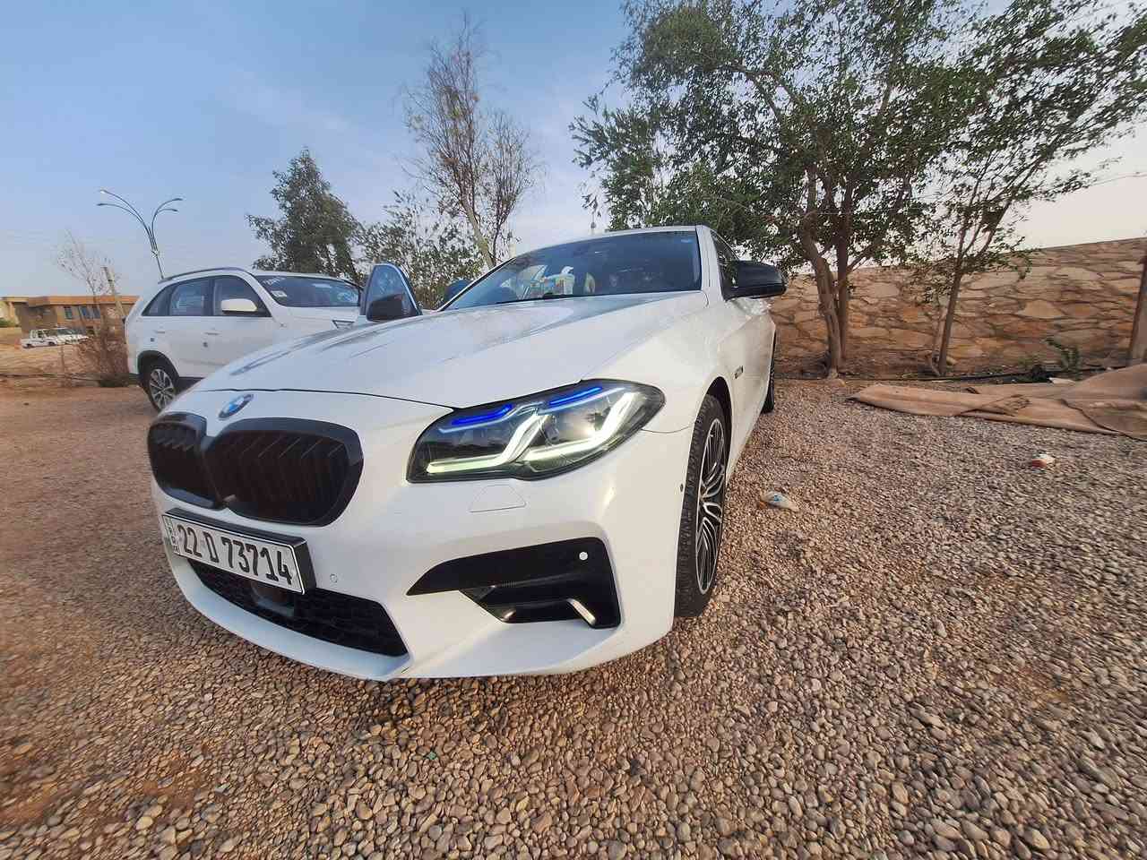 السلام عليكم
BMW530I F10 2012 

محرك . N52 . نوزل قصير تنفس طبيعي 

السيارة خليجية عروش

فول فول مواصفات رقم اربيل الجديد باسمي 

الجناي يعرف مواصفاتها 

صفر مسج 

عليها تحديثات بدبي G30 2022 

ماتصرف عليها دينار ..

والمواصفات ماراح اذكرها لان طويلة

*********** 

السعر ١٨٥ $ ويرهم مراوس بشي أغلى شوي او ارخص شوي ويفضل بيك اب
