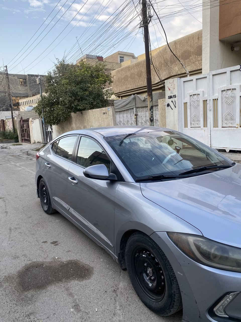 انترا موديل 2017
موصفات نص فول 
حادثه بابين عكس سايق 
محركه 2000 دوش 
كير at
سيـارة خير من الله 
125وبيه مجال للطيبين 
***********
متواجد وتساب
