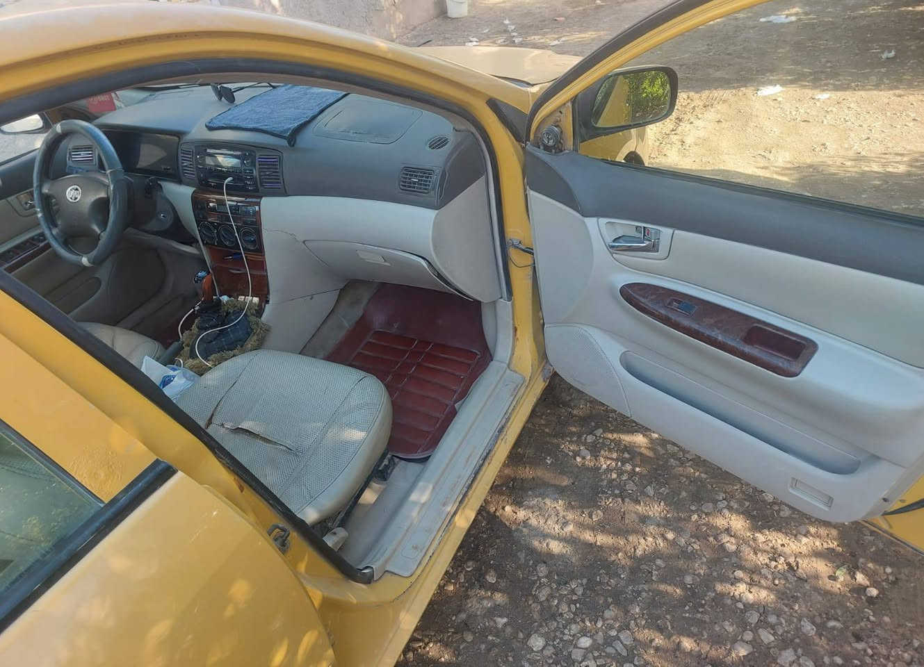 بي واي دي 2013  F3
رقم بابل 
باسمي تحويل مباشر 
السعر 36 وبيها مجال
***********
