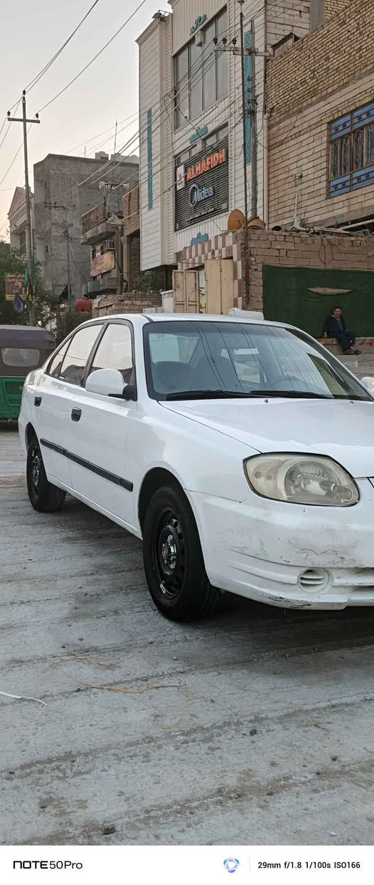 سلام عليكم اكسنت 2005 للبيع سنويه لل27 تخم تاير جديد مشروع وطني راعيه موجود بلعماره تبريد شغال تخم تاير جديد كير اوتوماتيك سياره مصبوغه عام وبيه ضربه جاملغ خلف السايق السعر 38 للستفسار *********** عمارة, ميسان
