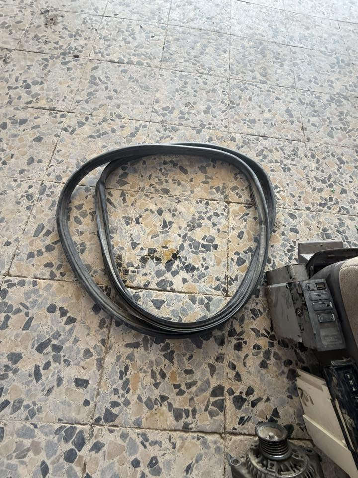 السلام عليكم 
غراض بطه للبيع تحكم تبريد داينمه 120واط ربل جنطه كلج الكبير السعر مناسب ***********نجف
