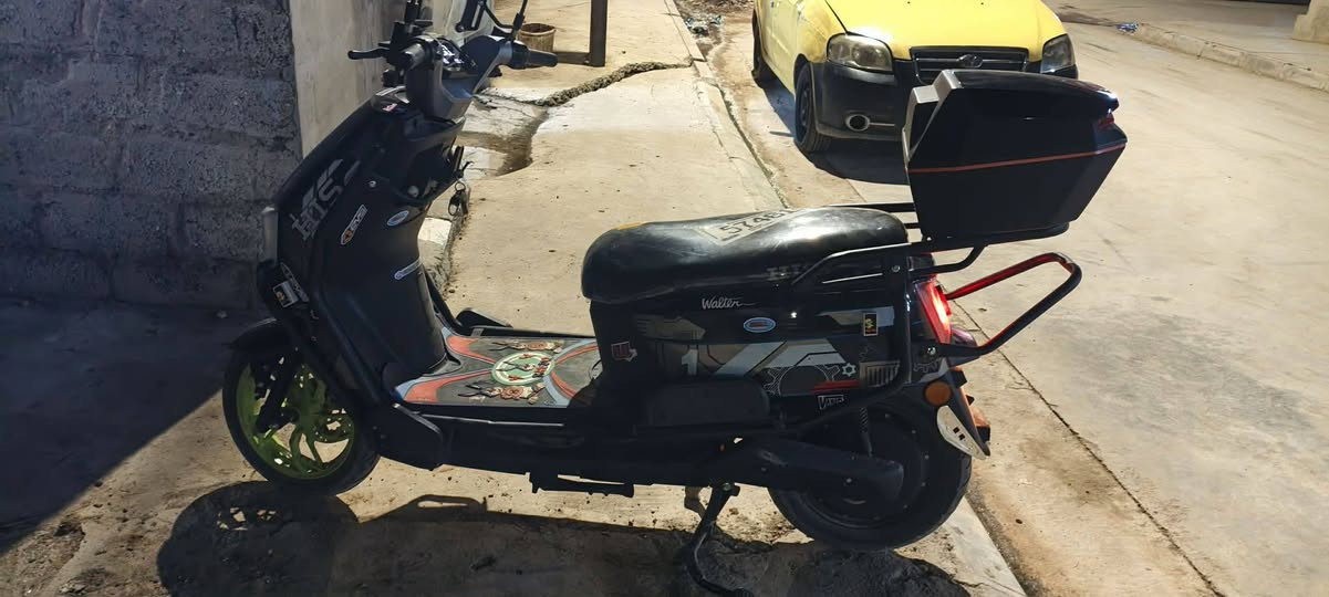 دراكون ماركه HiS الاصلي مدرعه كامل موديل 2025
اللون اسود مميز
نظافه فول
72فولت
32 امبير
ملف 2500 واط نحاس اصلي 
6 بطاريات فول ع فحص
4 نمر سرعه 99 حقيقي 80
رياضيه
ويل رياضي اخظر مميز،
مسجل صوت mp3 صوت عالي كلش وواضحة 
لايتات زينون عالي وناصي
منفذ usp تشحن تلفون
شاشا اللكترونيه تقراء الاعطال ونظام 
تشغيل عن بعد بصمه
وسويج
فول شغاله متصرف ربع عليهه 
كهربائيات فول 
السعر 850 ترهم مراوس 
او بيع
عنوان موصل الايسر


**إذا كنت صاحب هذا الإعلان وتريد حذفه لأي سبب، رجاءا أرسل رسالة إلى الدعم الفني**