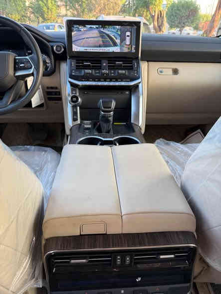 * لاندكروزر  vx لمتد 2024 رادار 
* ⁠سعد العبيدي (***********)
* ⁠السعر (81.000 $) مليون بغداد 
* ⁠الفئة:  LIMTED  /  VX تنفس طبيعي
* ⁠داخل جلد بيجي اصلي
* محرك 6 سلند (4000 cc) 
* ⁠العداد (7010 كم) رقم بغداد 
* ⁠رادار امامي - رادار خلفي 
* ⁠تحديد مسار قيادة ذاتية 
* ⁠رادار جانبي (نقطة عمياء)
* ⁠شاحن وايرليس داخل صاج 
* ⁠ابواب شفط هاندبريك بصمة لايت اوتو 
* ⁠بصمة تشغيل بصمات ابواب عدد (5).
* ⁠سماعات تويتر (JpL) شاشة دجتل
* ⁠شاشة كبيرة اصلية 
* ⁠شاشات خلفية اصلية عدد (2) 
* ⁠4 كامرات (360 درجة) اصلية 
* ⁠فتحة سقف (سلايت) سبايدر شمعة
* ⁠لايت ثلاث عدسات لد شباك 
* ⁠*كرسي السايق ميموري (ذاكرة)* 
* ⁠الكراسي الامامية كهرباء 
* ⁠كراسي الامامية تبريد تدفئة 
* ⁠كراسي (7) راكب الأخيرة كهرباء 
* ⁠مقاعد (7) راكب  فور ويل (4*4)
* ⁠ثلاجة وسطية جنطة كهرباء  
* ⁠داخل صاج تشغيل عن بعد
* ⁠علامة لاندكروز الضوئية بالابواب
* حساس امامي خلفي تشغل عن بعد 
* ⁠مري طي كهرباء مري جانبية نيكل 
* ⁠قبضات ابواب نيكب ترايش ابواب نيكل 
* السعر  (81.000 $) رقم بغداد 
* العنوان :- بغداد النهضة الشآرع الثآني  شركة ذرى الخليج سعد العبيدي 
* ⁠للاستفسار هـ(***********) بغداد
