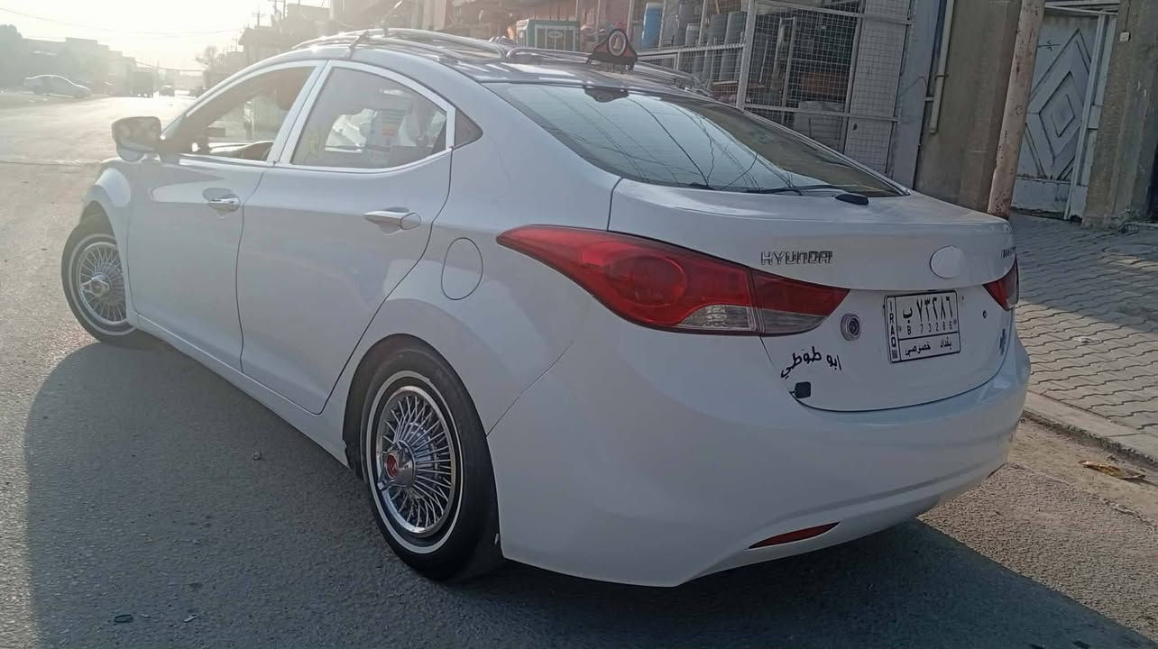 السلام عليكم النترا موديل 2012 السياره حلوة ونضيفه جاهزة السياره بيها قطعتين رش فقط رقم بغداد انكليزي  بسمي مكاني نجف  السعر 115 وبيها مجال 

للاستفسار الرقم ***********
