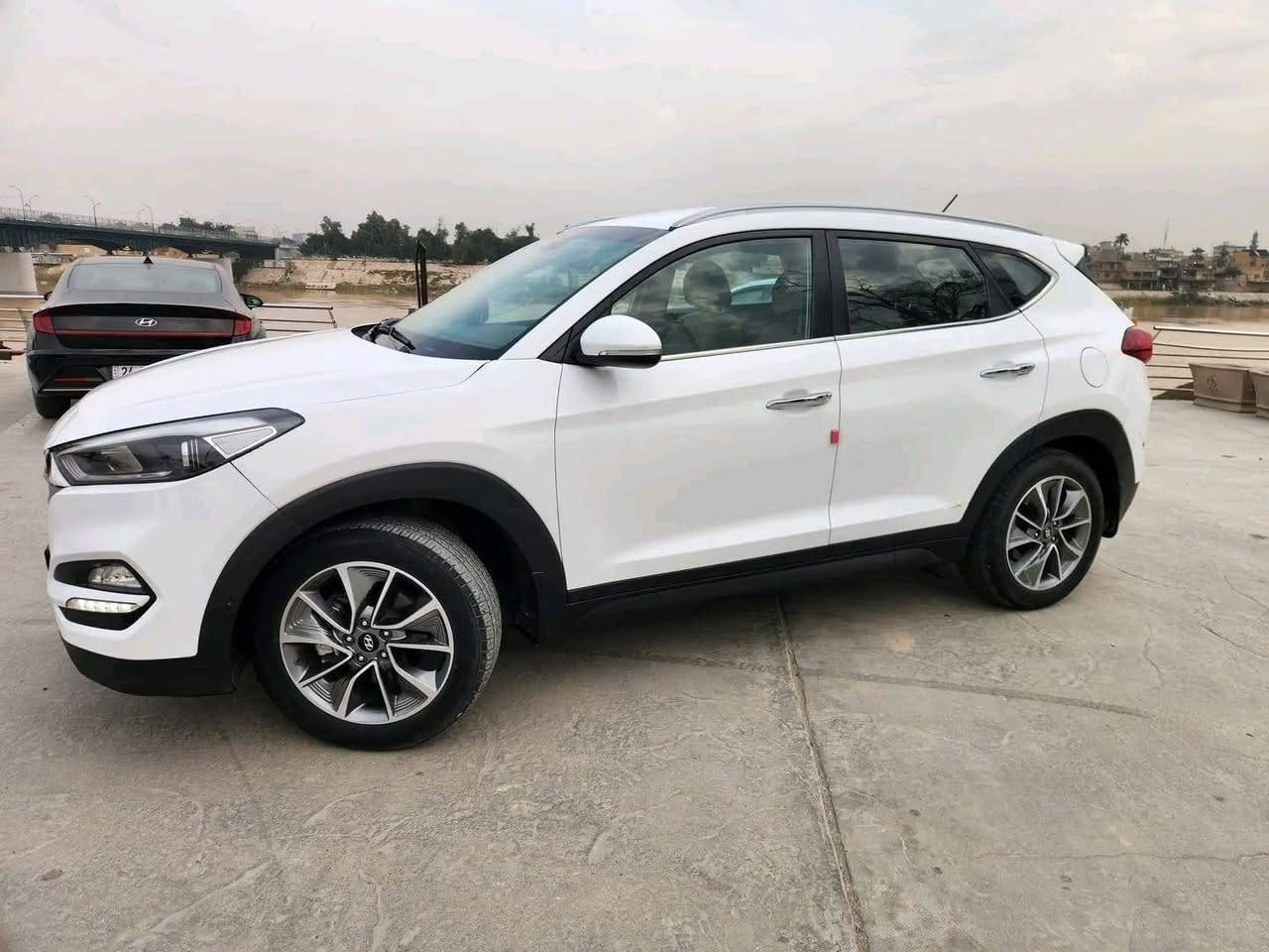 مكفوله من الصبغ بيه بارد بلباب شبر محرك كير صدر تخم تاير. تبريد قطعتين بصمتين. سايد بريك برجل.  ماشيه ١٥٠. سعره ٨٨. ،،، للاتصال
***********
