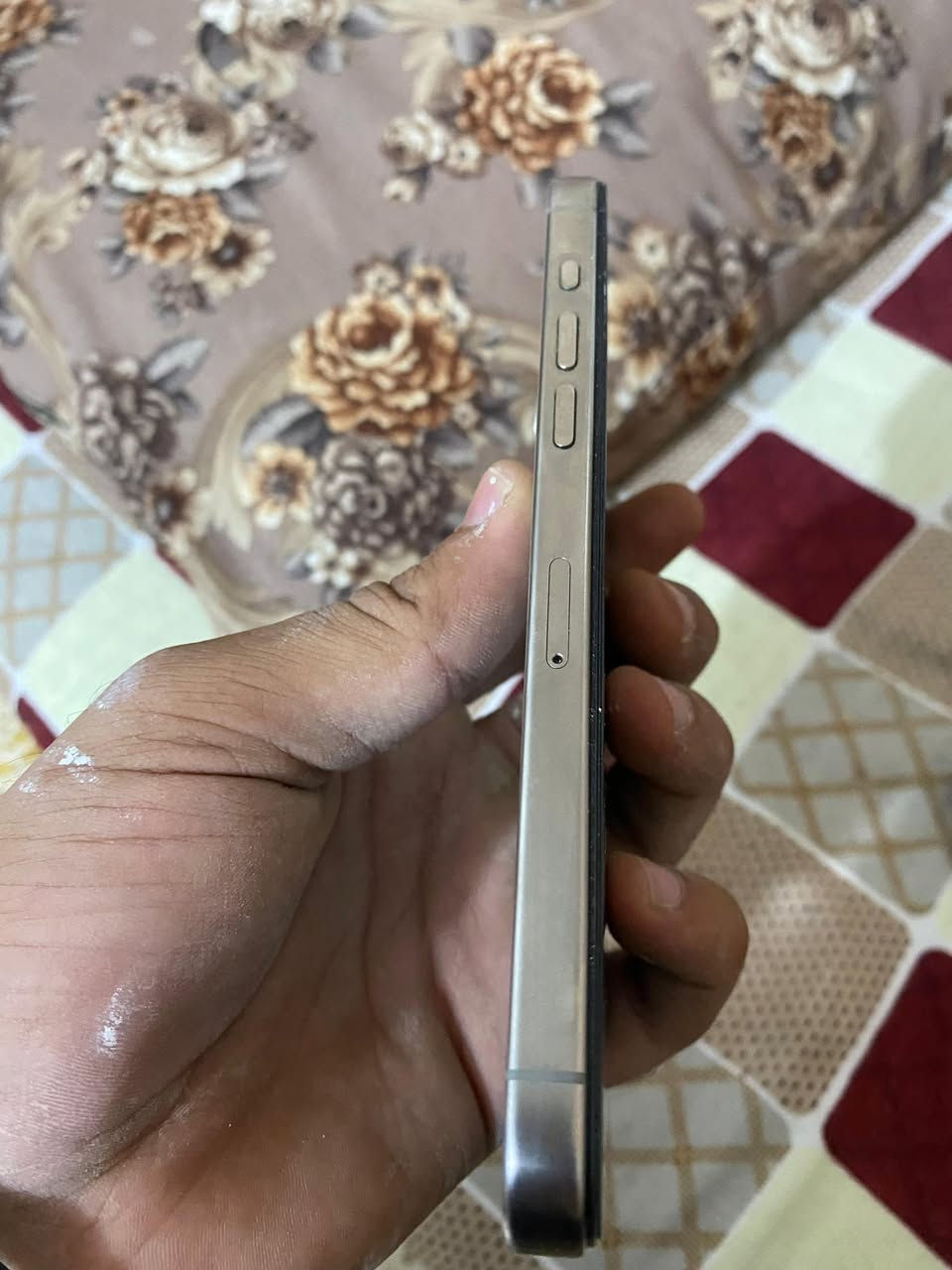 ايفون 15 برو ماكس ذاكره 256 جهاز نضافه 100‎%‎  بطاريه 94 شرط جهاز جديد مبدل شاشه اصليه مكان بعقوبه تحرير سعر 800 بي مجال قليل متوازي عل بيع***********
