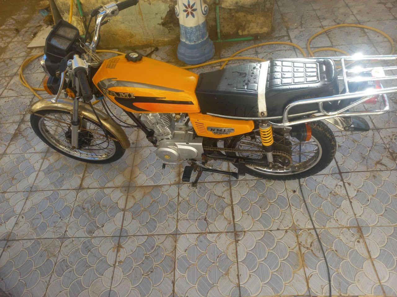 سلام عليكم دراجه نامه اصلي مديل 22وكيله نوفل أوراق  ستنساخ الدراجه مكفول  السعر 750وبيه مجال  المكان دوانيه حي الزيتون رقم ***********
