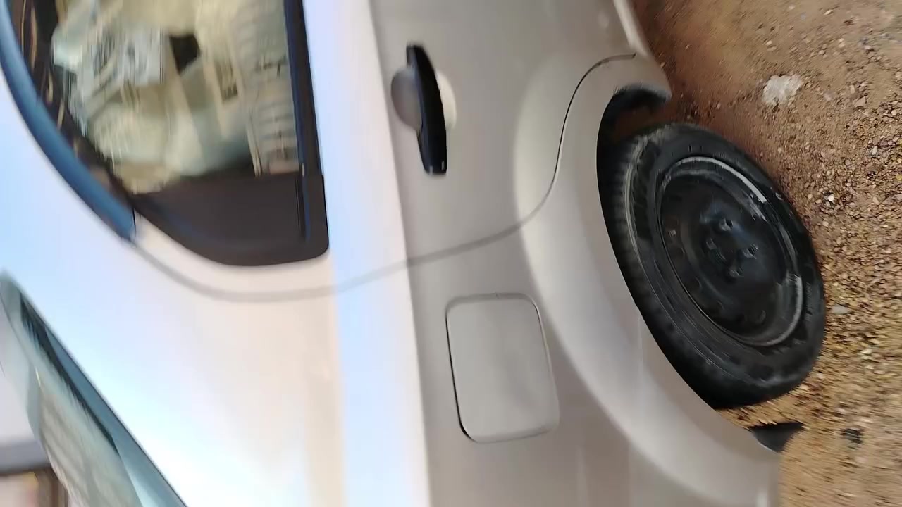 سلام عليكم أفيو 2011للبيع سياره جديده محرك كير بل كارتون  تبريد شغال استفسار على رقم ***********
