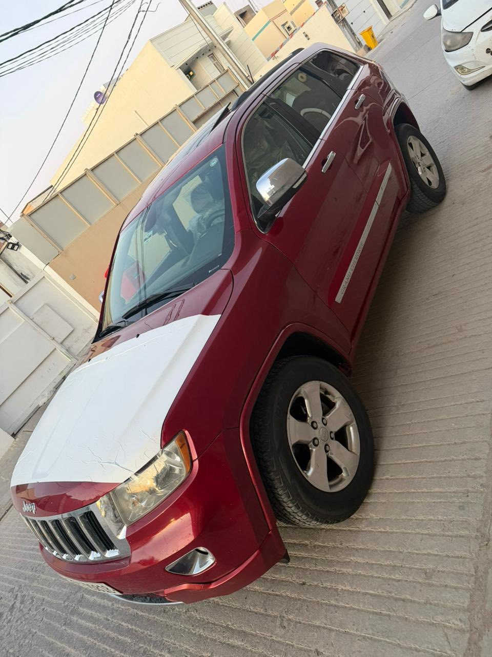 جيب 2011 هيمي 8  سلندر فول موصفات فتحه بيها قطعتين صور الحادث مرفقه بيع مستعجل 123 ورقه بسبب ضرف 
‭٠٧٨١ ٤٣٦ ٢٠٣٧
