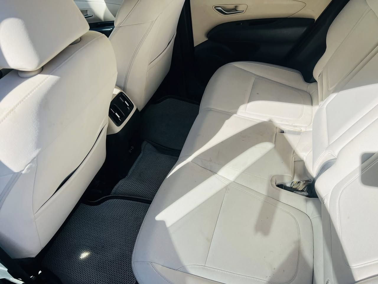 السلام عليكم  توسان موديل 2025مكفوله من الصبغ والبارد والتبديل سياره جديدهمواصفات فول عده البنرامامكانه بابل حله 
ماشيه 62
السياره مواصفات معروفه ميحتاج اذكرهن 
السياره جنطه كهرباء 
كشنات كهرباء
استفسار 
***********
سعر 227
