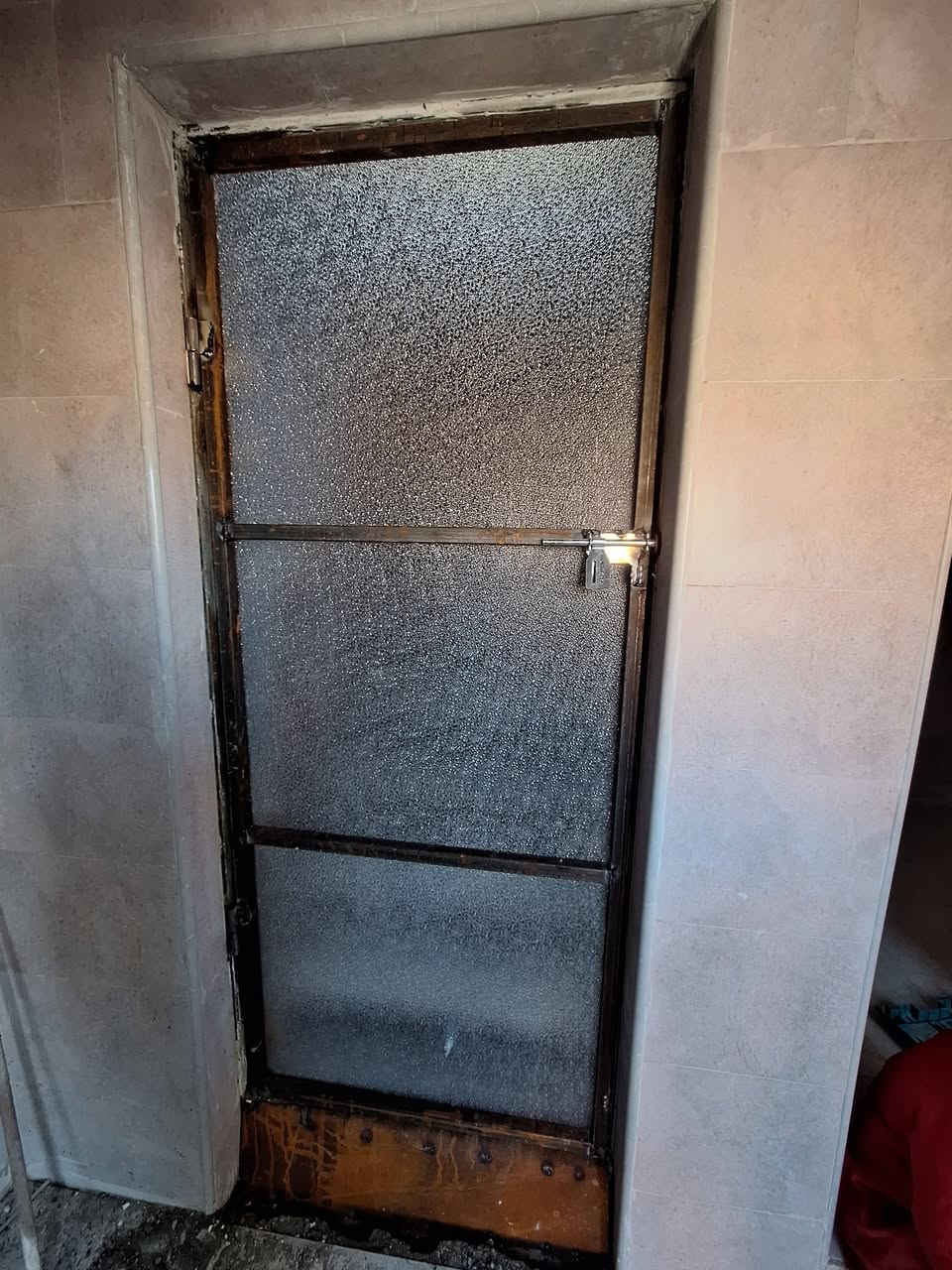 عمل اليوم حداد جوال في الحله لكافت اعمال الحداده ***********
