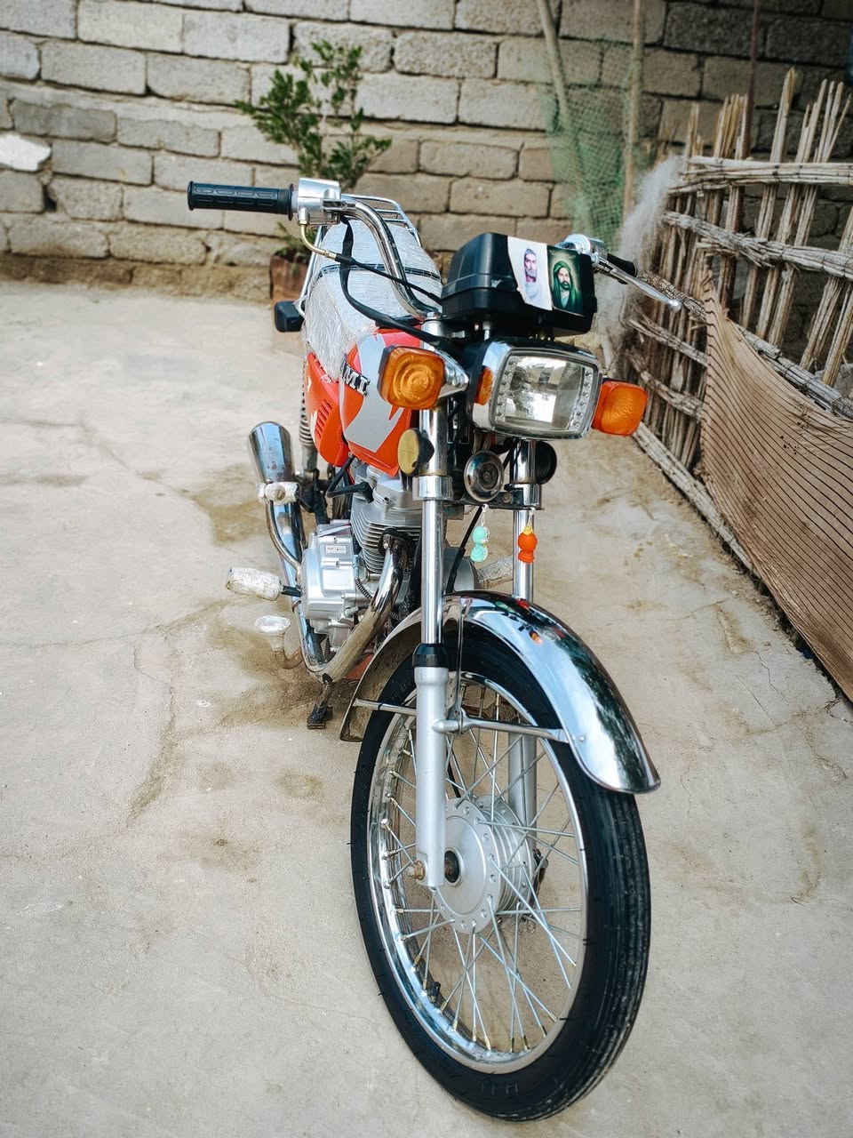 السلام عليكم درجه البيع السعر 750  
وبيه مجال مكان ميسان  0783723001


**إذا كنت صاحب هذا الإعلان وتريد حذفه لأي سبب، رجاءا أرسل رسالة إلى الدعم الفني**