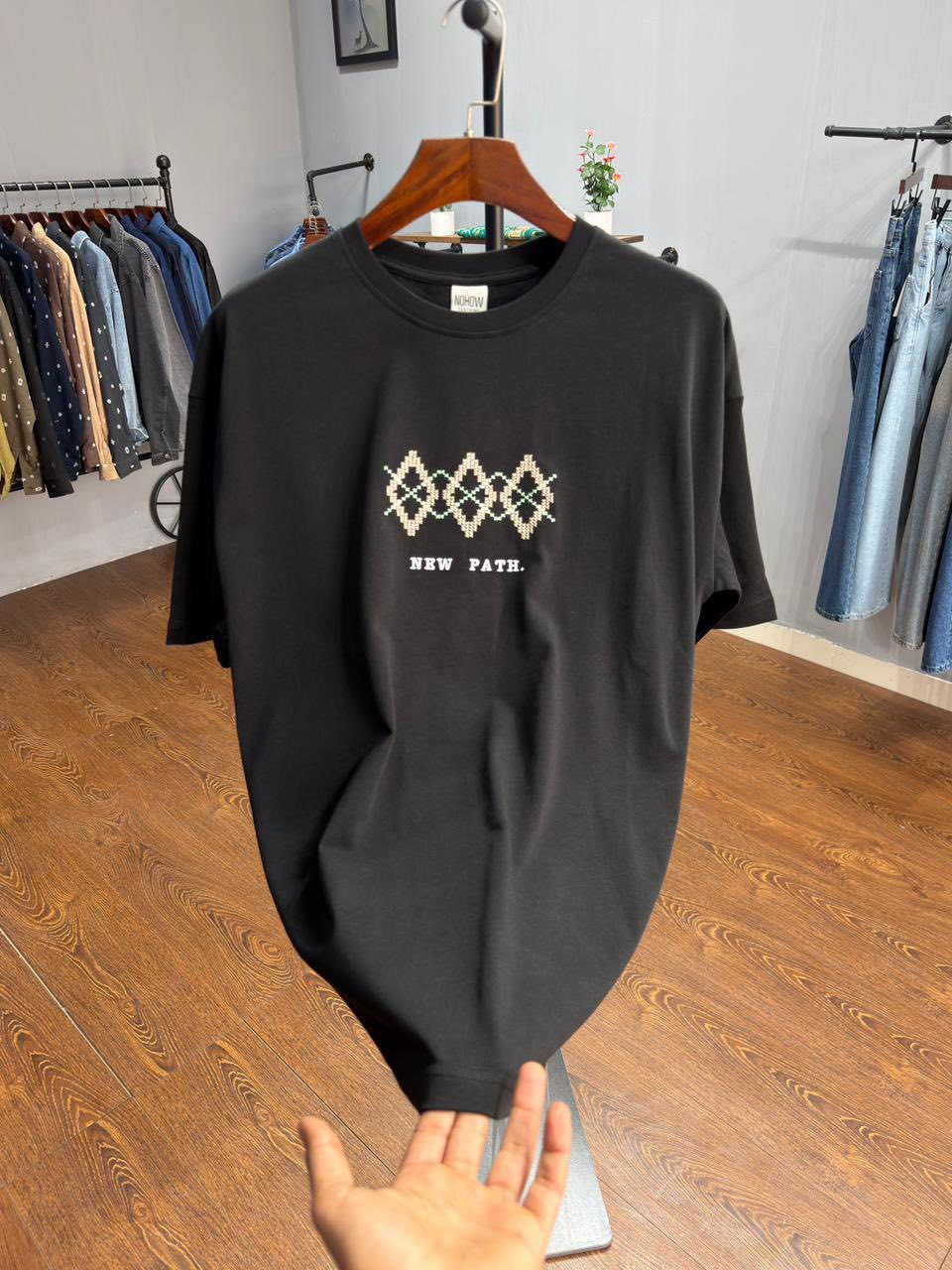 ارقى الخامات واحدث الموديلات 🥇

تيشرت قطن هاف🚀

خامة وقالب ☑️

٣ الوان 🎨

قياسات s m l xl xxl 

زورونا شهربان /السايدين (شارع دبي)-ازياء سكاي لاين 

متوفر توصيل 🚚 
#شهربان #ازياء #ديالى #جديد #موضة


**إذا كنت صاحب هذا الإعلان وتريد حذفه لأي سبب، رجاءا أرسل رسالة إلى الدعم الفني**