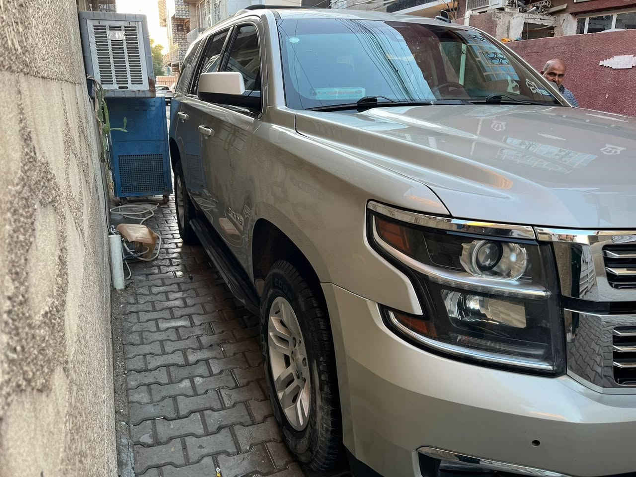 تاهو فول مواصفات مديل 15 فتحة كشن كهربائي اربع بصمات قاصة رادار هواي موصفات بيه رقم الماني صورة الحادث مرفق بصور سيارة جديدة دخول جديد مابية اي صبغ مكفولة من الصبغ العنوان بغداد البلديات السعر 33 وبيه مجال بسيط لشراي ***********
