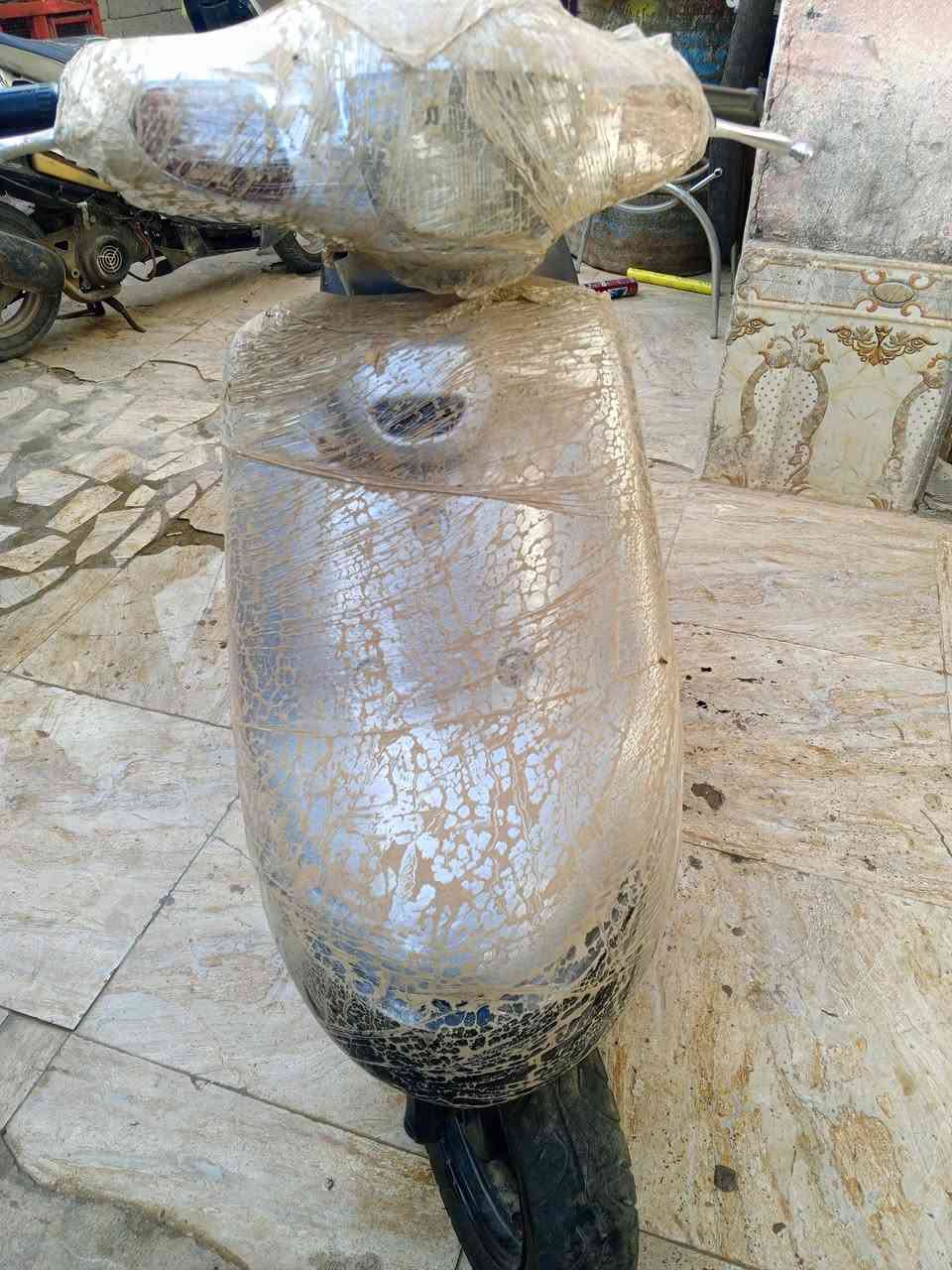 سلام عليكم دراجه بترا 60 سلف هندر كهربائيات فول
مامفتوحه لو مفتوحه ماعرف تجي وتفحص اذا تريد
 بس دراجه نضيفه كلش شغاله خرسه دوم سرعتها دك 60
سعر 300 وبيها مجال قليل 
وتس اب  او اتصال ***********
جماعت 150 اطلع كبل حبيبي
